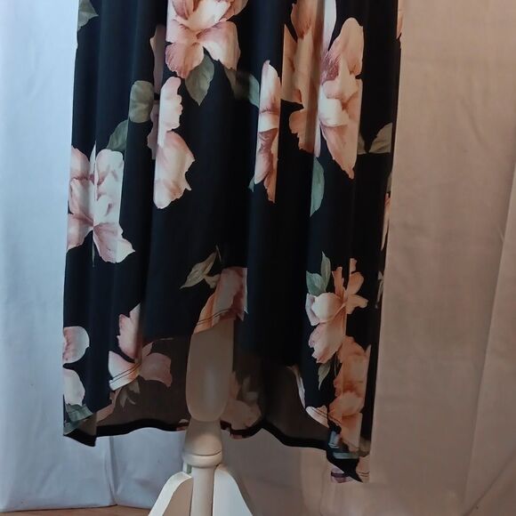 Lux & Co. Floral High Low Maxi Dress - Picture 6 of 8